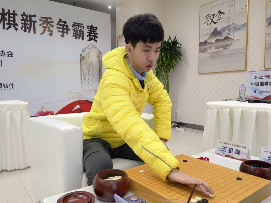 听到这话，苏知鱼的表情浮上了几分凝重。
